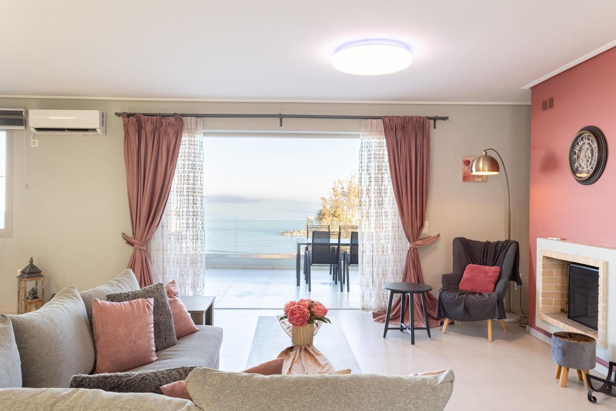 Beachfront Artemida Retreat - Peony Seabreeze Gem ภายนอก รูปภาพ