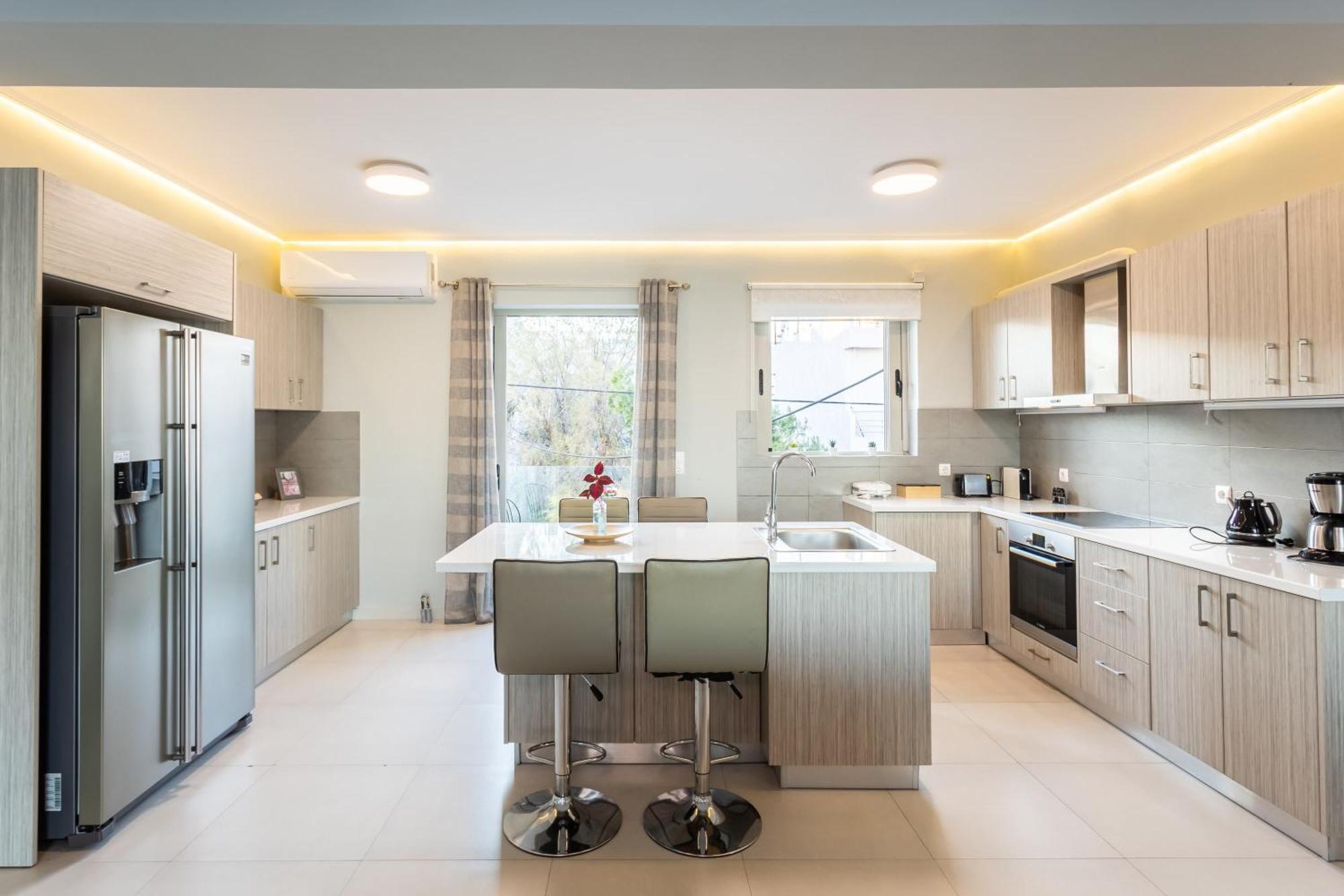 Beachfront Artemida Retreat - Peony Seabreeze Gem ภายนอก รูปภาพ
