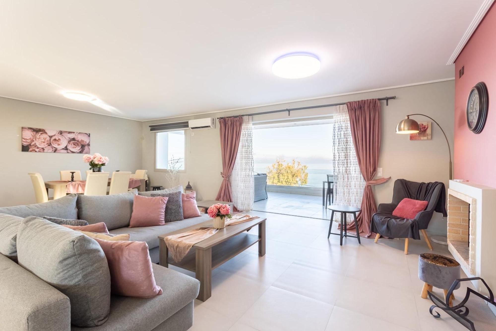 Beachfront Artemida Retreat - Peony Seabreeze Gem ภายนอก รูปภาพ