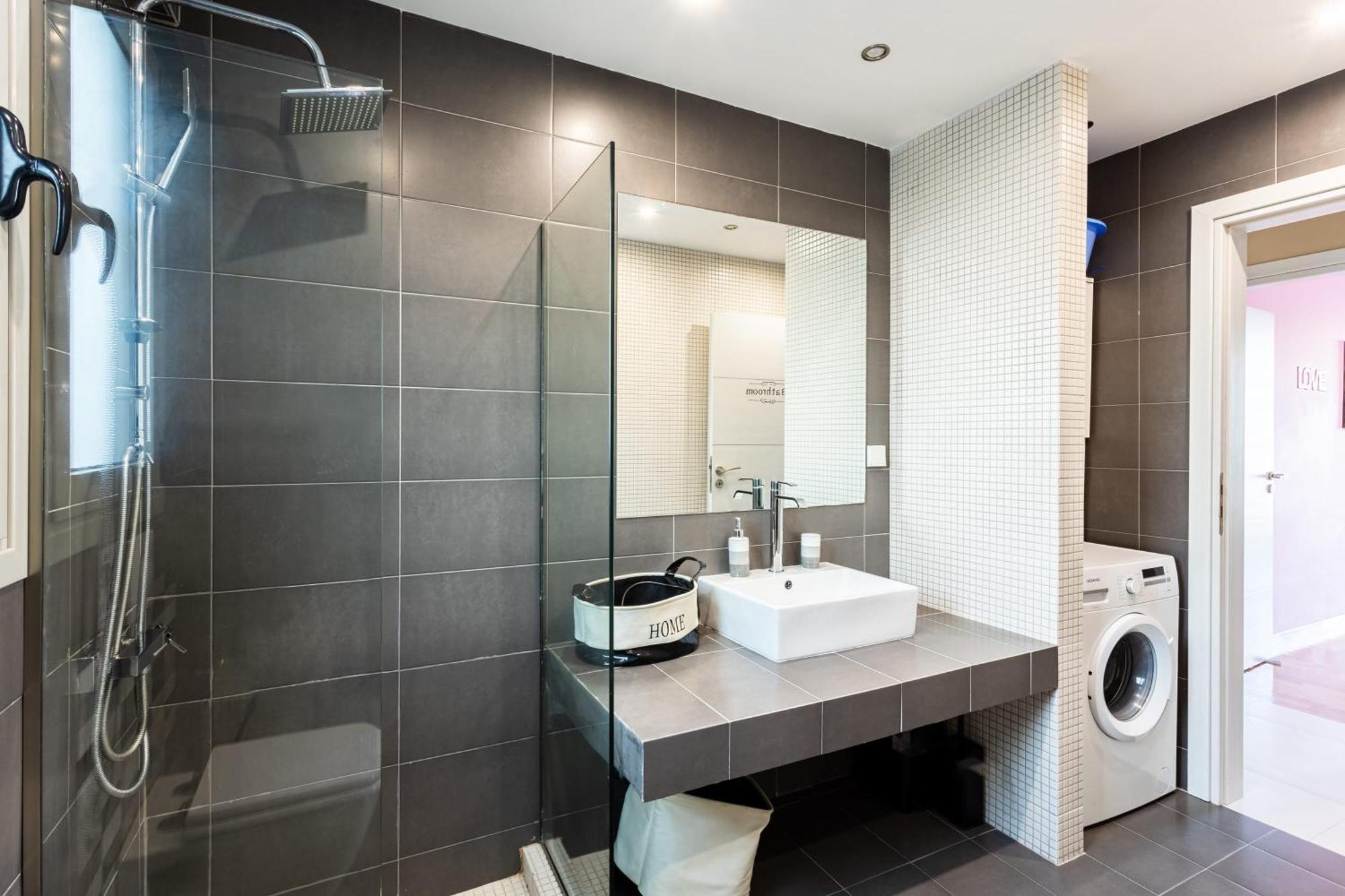 Beachfront Artemida Retreat - Peony Seabreeze Gem ภายนอก รูปภาพ